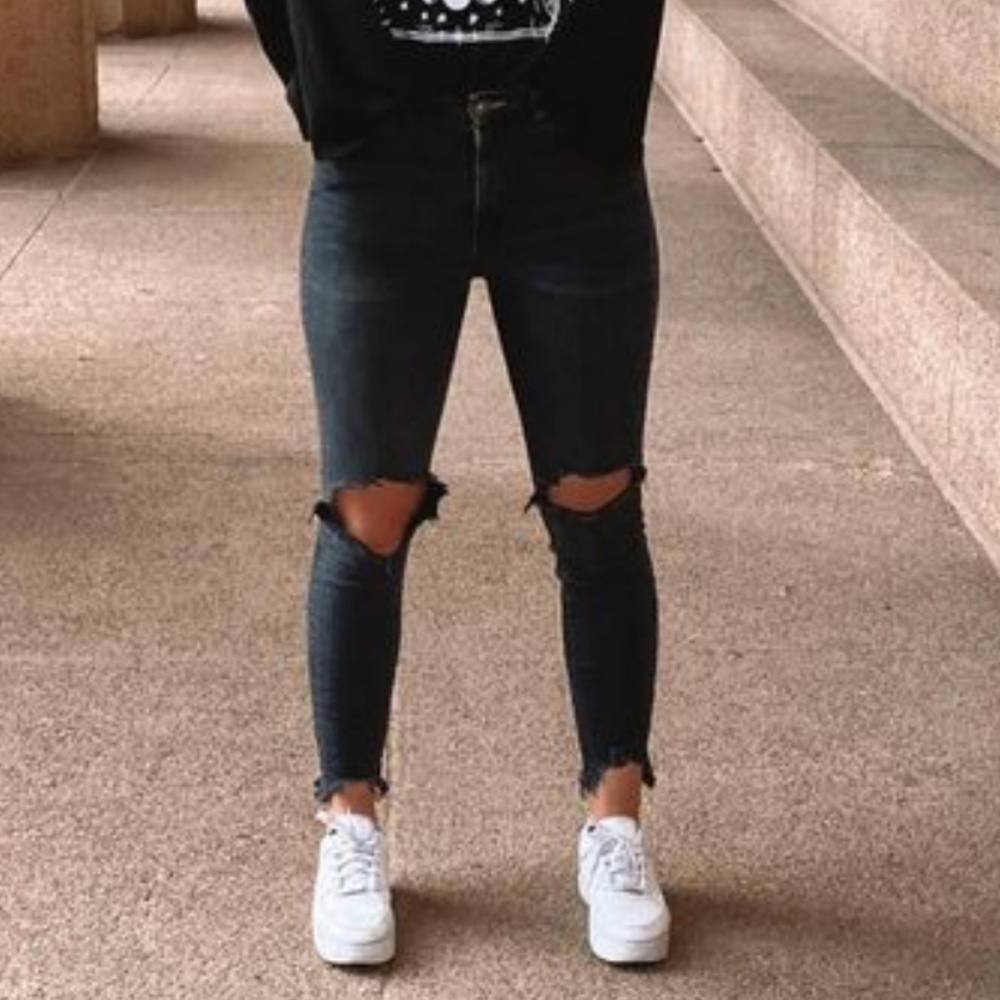 Garage black ripped jeans